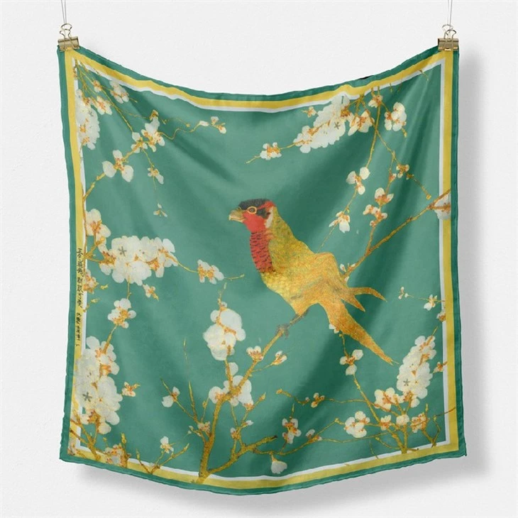 Chinese Style Retro Five-color Parrot Silk Square Scarf