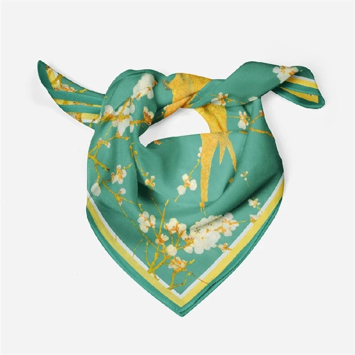 Chinese Style Retro Five-color Parrot Silk Square Scarf